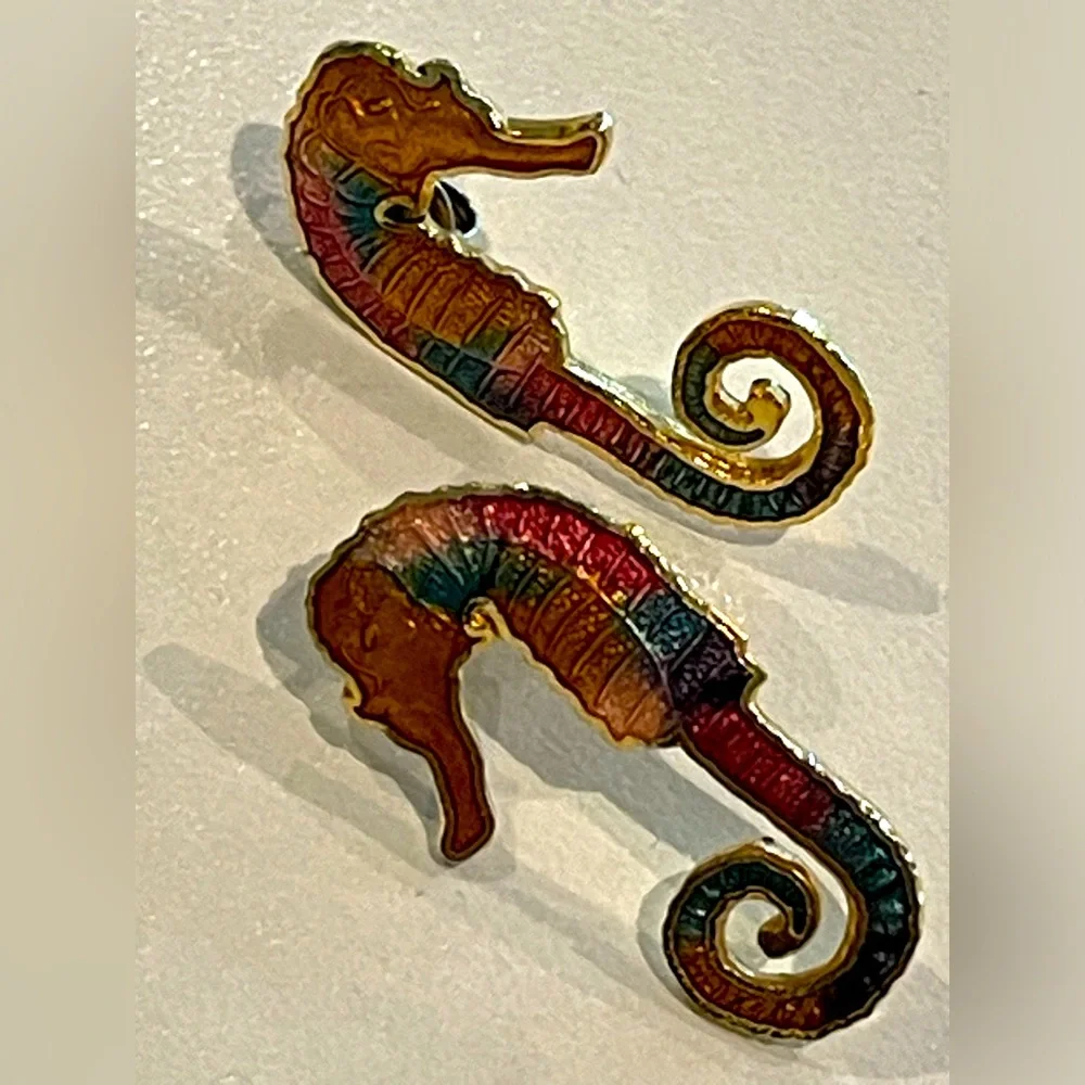 Vintage Cloisonné Seahorse Earrings - Picture 3 of 4